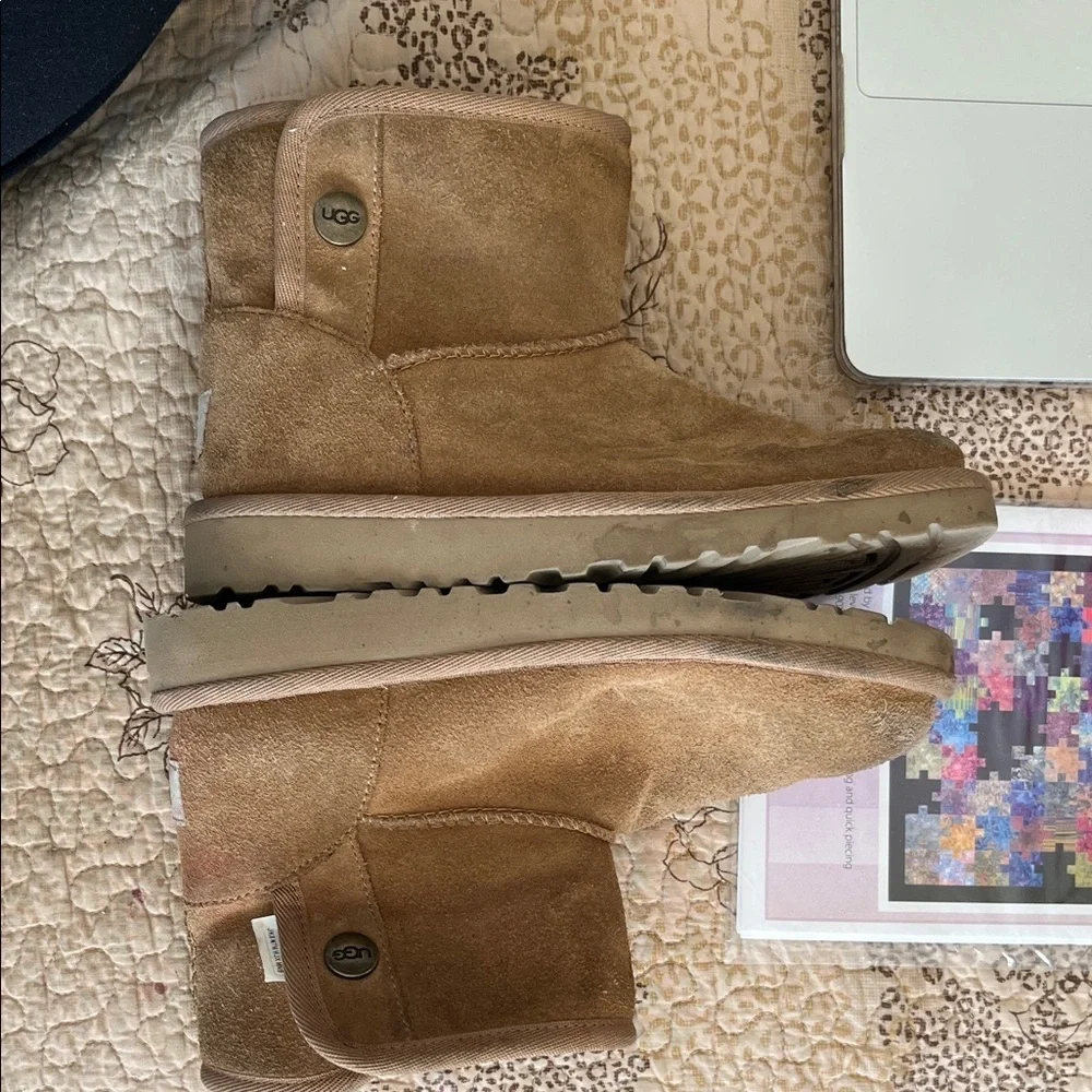UGG Jona Boots Kids Size 1 Cognac Leather Wool Lined